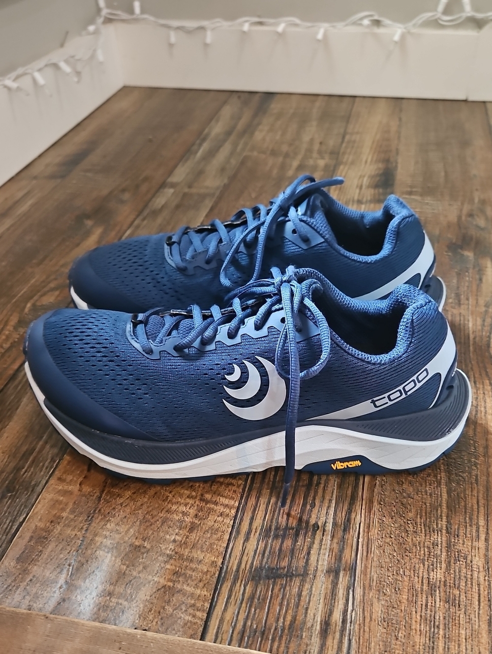 Topo Ultraventure 3 Womens Navy Blue Zip Foam Running Shoes